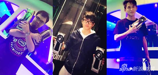 最近，三人都在为新网吧作宣传……