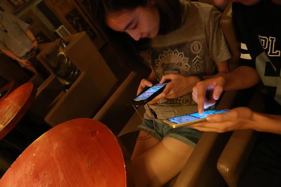 两个人的实力不相上下