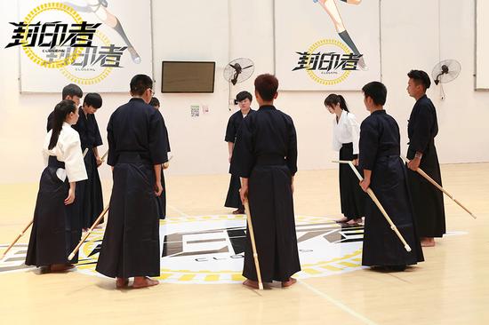 迷之相似，真人版尤莉受青睐