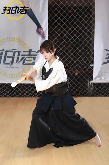 迷之相似，真人版尤莉受青睐