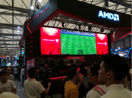 ChinaJoy2016 AMD展台人气火爆 FPL甲级联赛上演巅峰对决