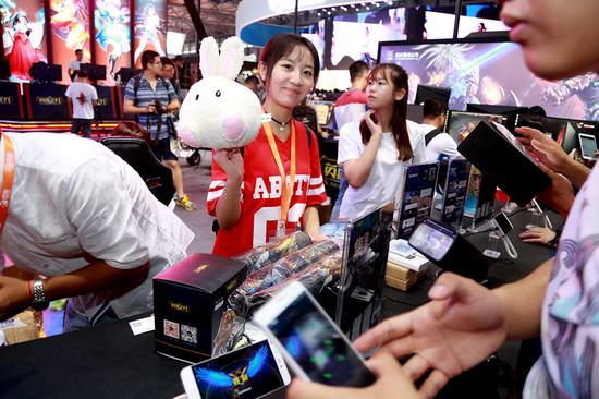 扫码就有好礼拿哦