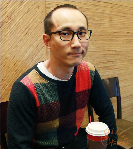 曾担任QG战队教练的韩国人朴云龙，在星际时代就是知名战队CJ的教练