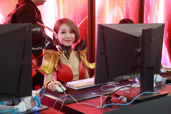 赛前赛后都要美美的火女