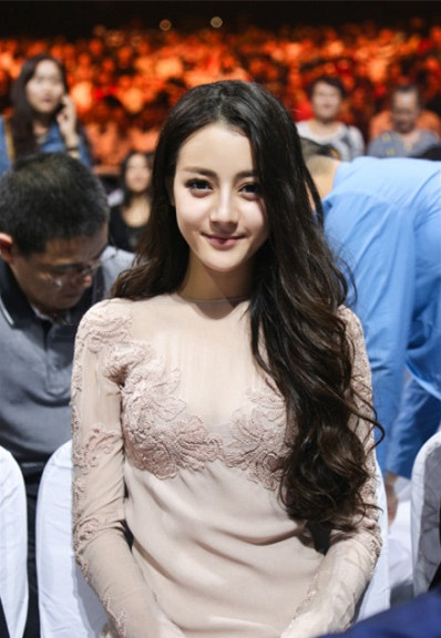 迪丽热巴