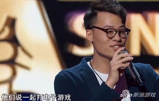 今年又有学员爆料周董半夜带学员开黑