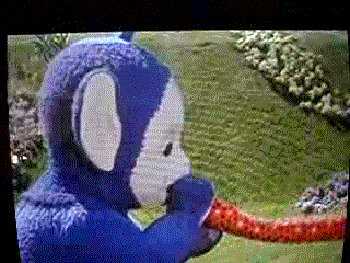 不是风动，也不是旗动，是人心在动