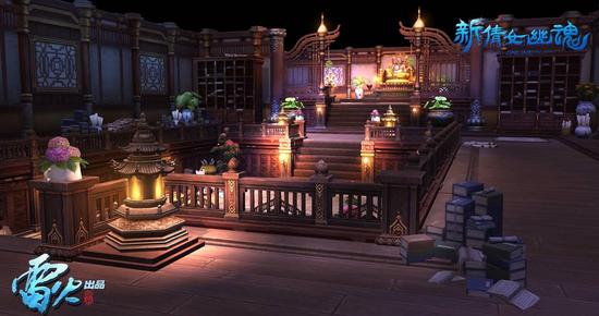 图2：塔内香烛高照，灯火通明