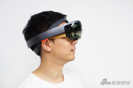 戴眼镜是毫无压力的