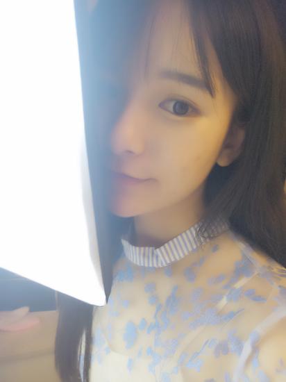 喜欢她就火速到潜力新星组为她投上一票吧