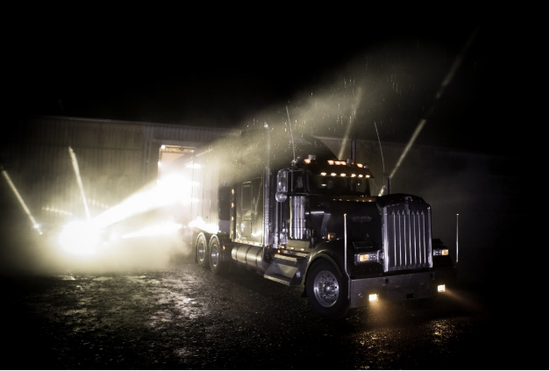 “Big Betty”实景图——暗黑外型极致炫酷