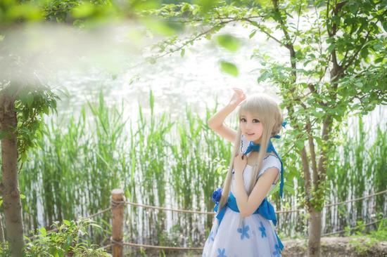 本间芽衣子  cn:  Monica酱