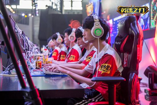 第三届CPL冠军战队Team.WE