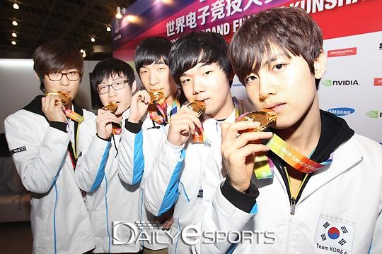 WCG2013，CJ Blaze轻松夺冠