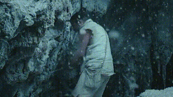 这么冷，尿一半冻上了