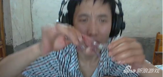 直播生吞青蛙昏厥4小时