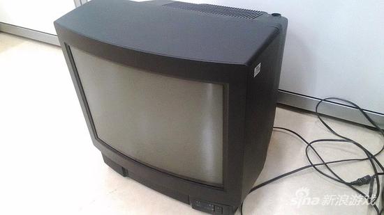 制作组还专门找来一台老电视