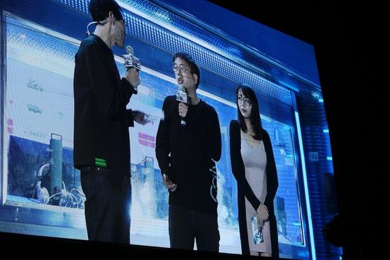 中间：ImbaTV百万