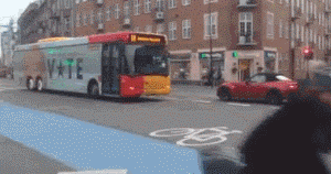 很好，这个广告很瞩目