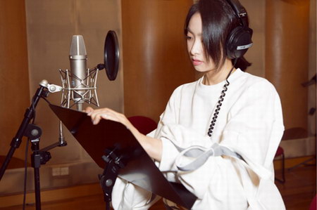 宋茜倾情献唱手游主题曲