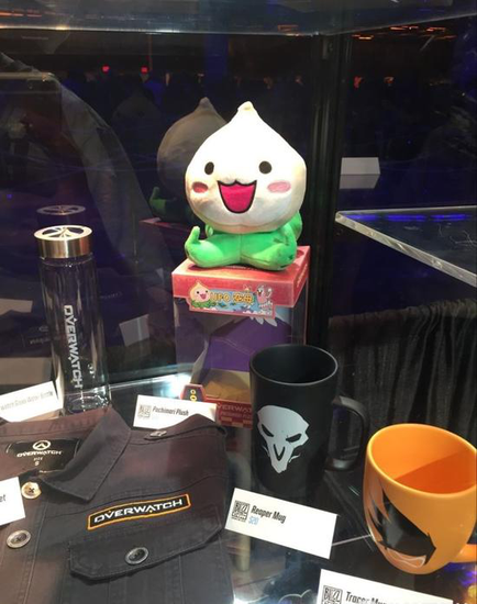 守望英雄主题杯子样式都不一样，比如死神的是瘦高型