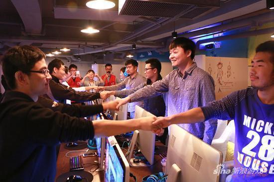 首届残障人士LOL大赛：不论输赢 没有嘲讽