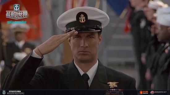 （史蒂文西格尔《潜龙轰天》剧照）