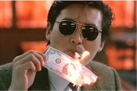 在投入与产出不成正比的境况下，“烧钱”二字似乎成为了中国电竞的代言词