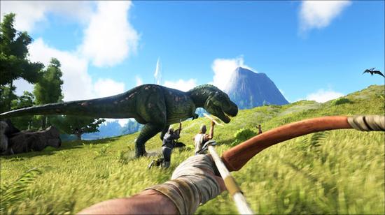 玩家可以在《方舟：生存进化》中组团狩猎恐龙