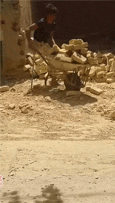 我有姿势我自豪每日囧吐槽:雾霾中的广场舞