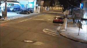 兢兢业业认真工作