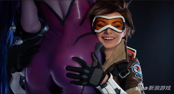 香艳照片这里不方便提供，给各位一个屁股做补偿吧