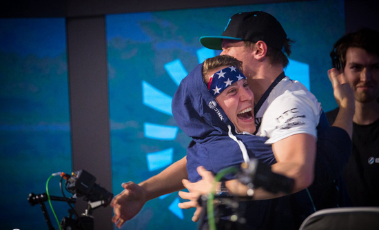 虽败犹荣，拍拍身子前往下一站。