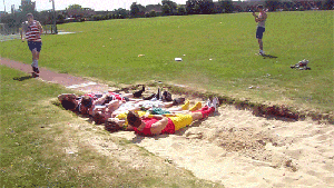 第一个跟最后一个往往是最危险的