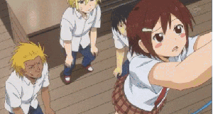 他们为什么是这个表情？