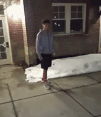 这雪一看就很硬嘛