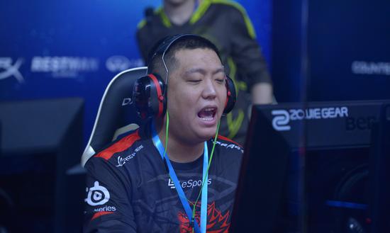 HZ在overpass上发挥抢眼