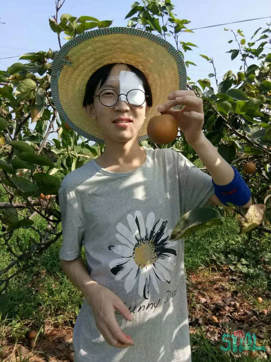 普通而伟大 LOL尿毒症玩家用筷子制作英雄