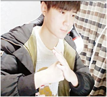 古手羽刚签虎牙 竟惨遭同台主播直播"嘲讽"