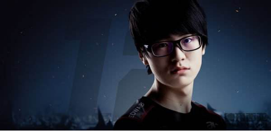 EDG辅助选手meiko，1998年生。