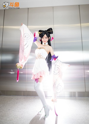 玩家惊呼史上最美貂蝉!斗鱼主播cos王者荣耀人气角色