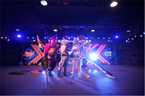 《光影对决》cos合影