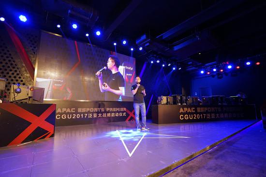 富勒品牌总监向中致辞