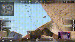 karrigan这个匪夷所思的投掷用烟雾隔开了试图看包的SK队员