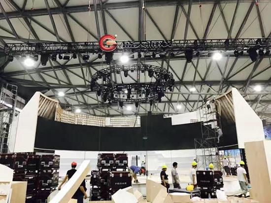 主舞台大体框架正面图