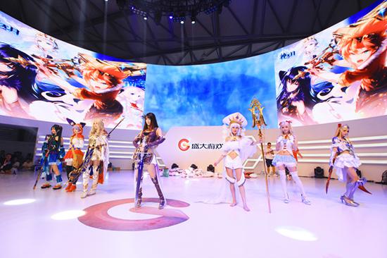 《神无月》众多小姐姐Cos秀