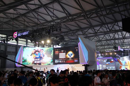 盛大游戏展台全景