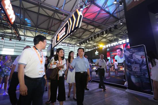 孙寿山对空中网在军武游戏领域取得的成绩表示肯定