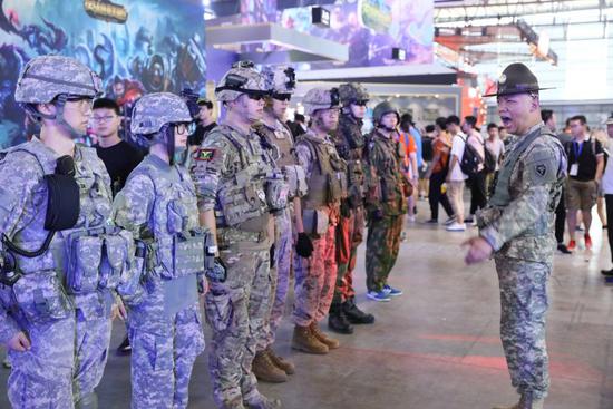 军迷队伍整装待发