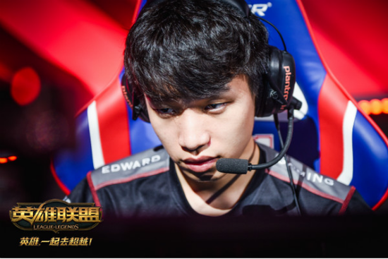 厂长志在率队双杀同门